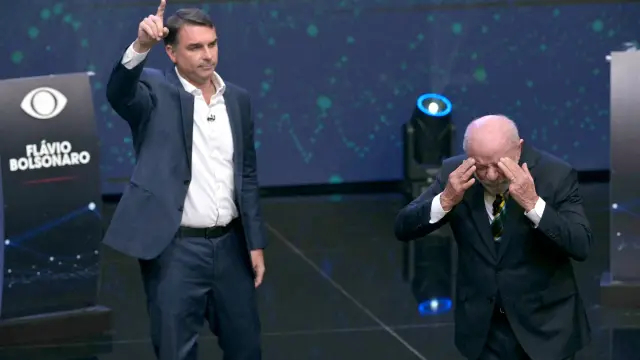 Debate da Globo entre Lula e Flávio terá quatro blocos e restrição a movimentação; veja regras