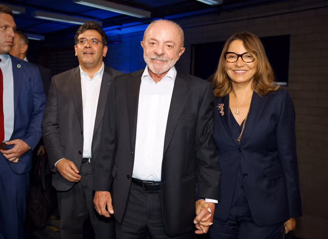 Lula diz que veio para ganhar e é “mais futuro” que adversário