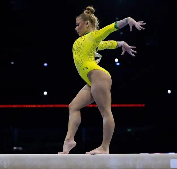 flavia saraiva trave mundial ginastica aspect ratio 512 320 1