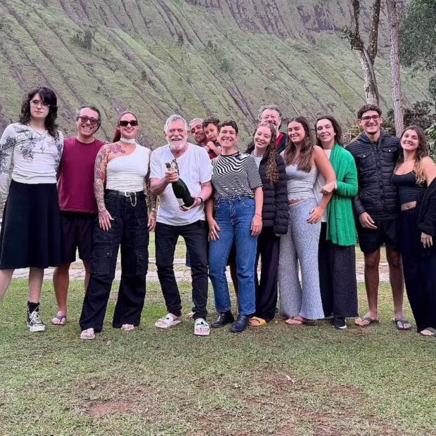 José de Abreu reuniu a mulher, os quatro filhos, noras e netos em almoço no Rio