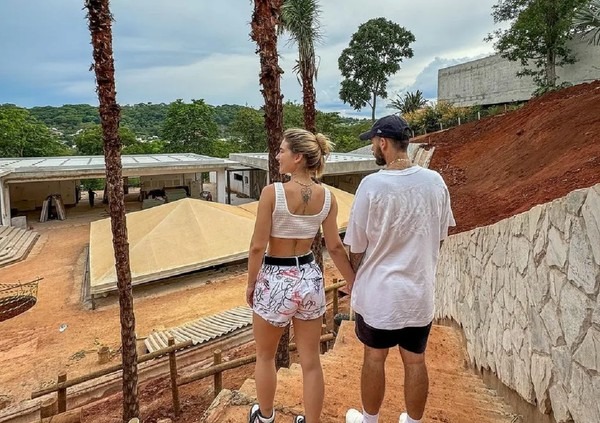 Empresa cobra R$ 35 mil por serviços ligados à obra da residência