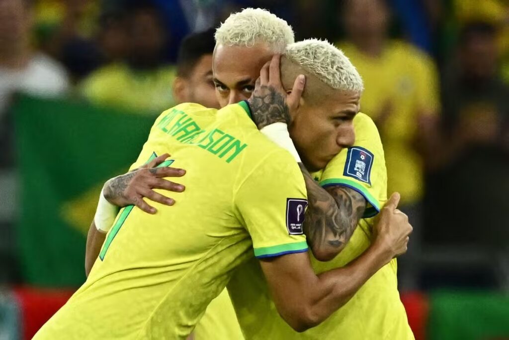 Neymar virou assunto após troca de provocações com Richarlison