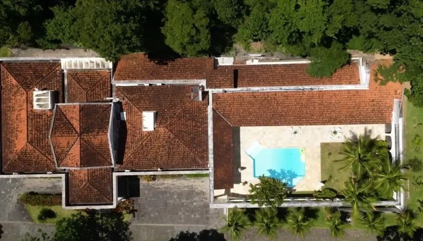 A mansão do humorista foi anunciada à venda por R$ 18 milhões