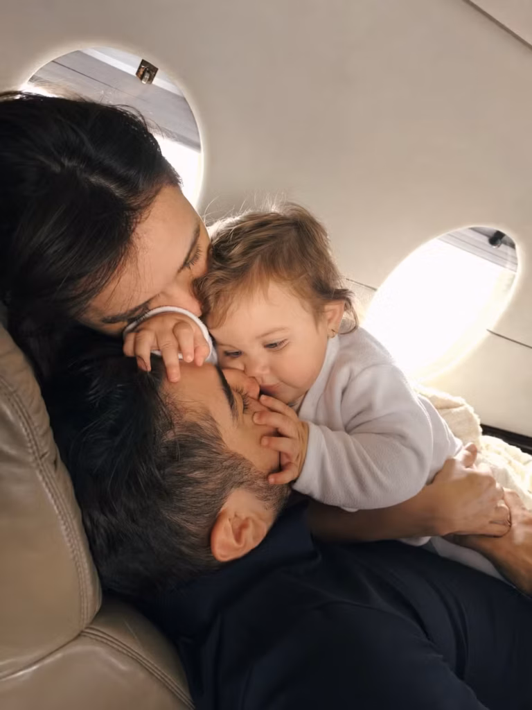 rafa kalimann encanta com fotos em familia